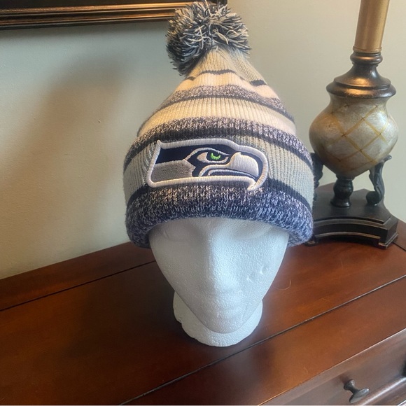 Seattle Seahawks NFL Sideline Sport Historic Pom Cuffed Knit Hat - Picture 1 of 3